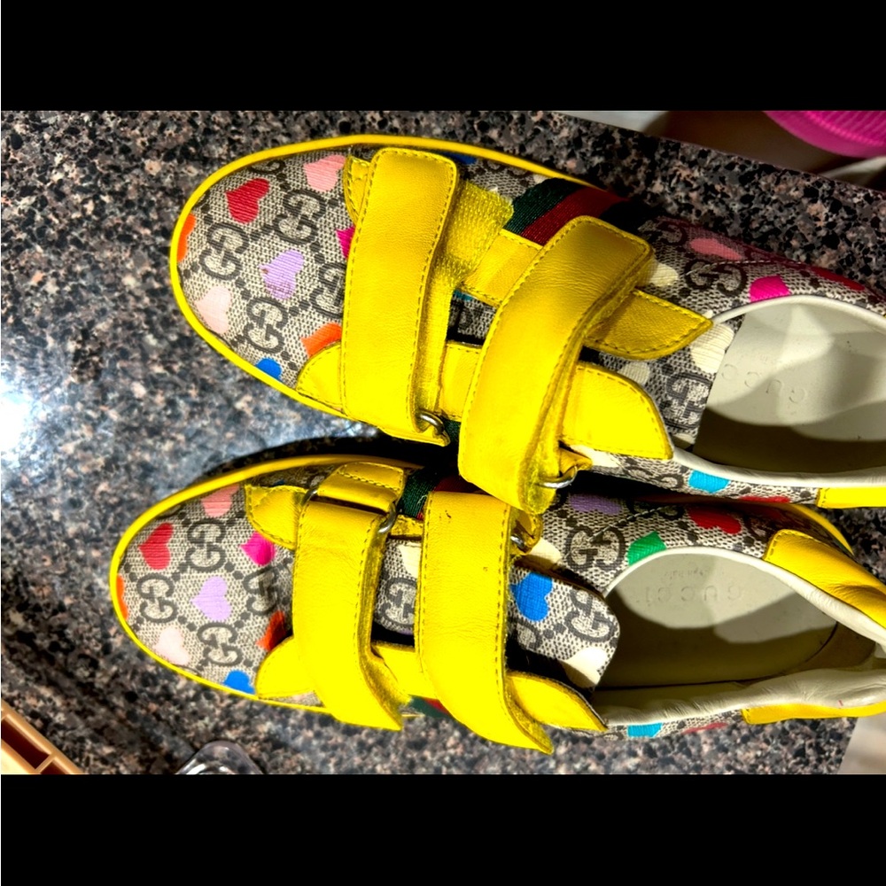 Gucci shoes
